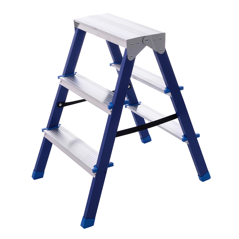 Стремянка стальная двухсторонняя CS203 (3 ступени)